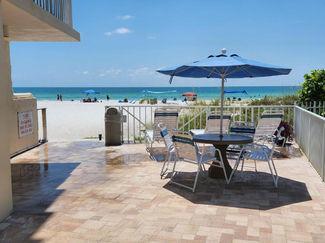 Holiday Villas II On The Beach W/Intercoastal View Clearwater Beach Exterior photo